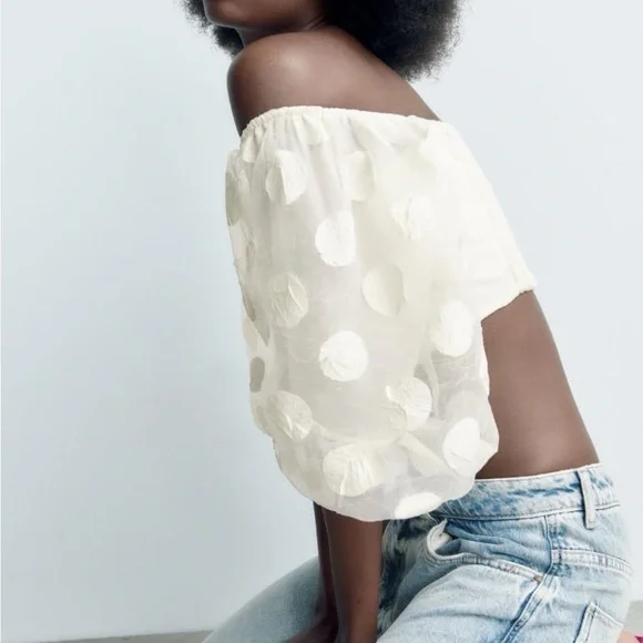 Zara Balloon Sleeve Crop Top in Ecru - Picture 2 of 6